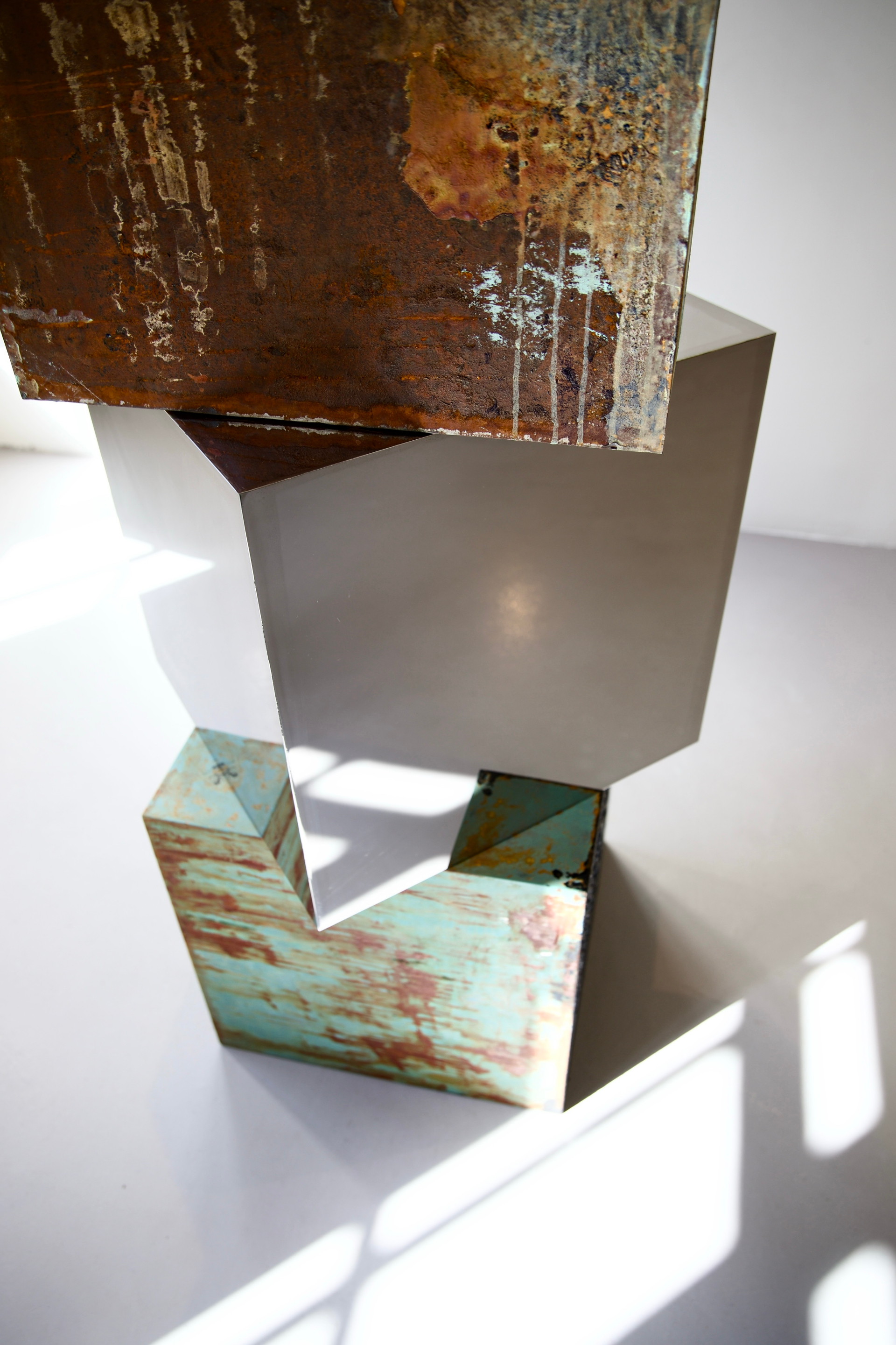 “ACTIVE MATERIAL” No.2